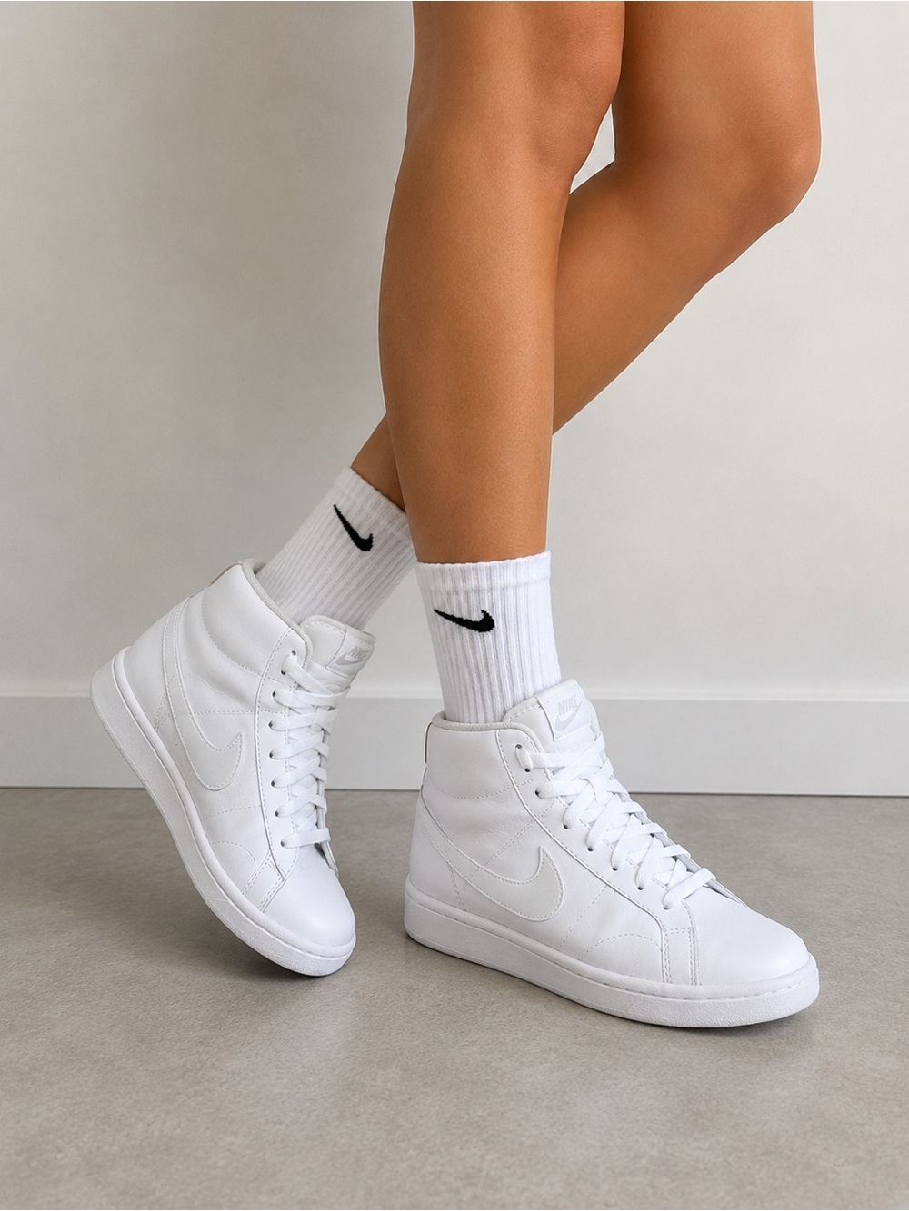 Nike Court Royale 2 Mid White High Top Sneakers Women’s 9